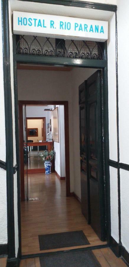 Hostal Rio Parana Madrid Dış mekan fotoğraf