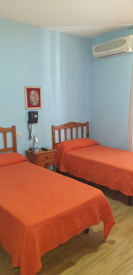 Hostal Rio Parana Madrid Dış mekan fotoğraf
